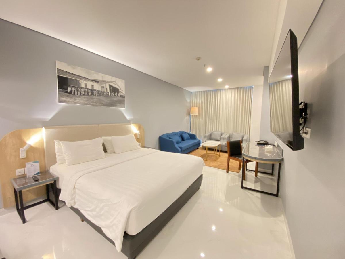 The 1o1 Oj Hotel