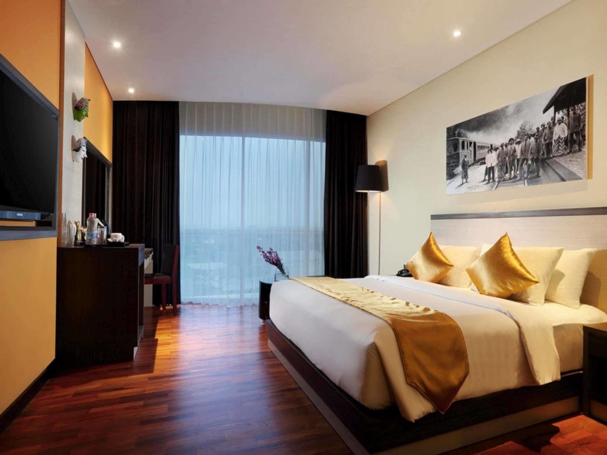 Hotel The 1o1 Oj 4*